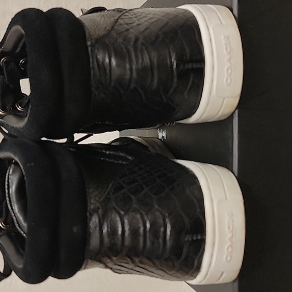 COACH Sneakers Size 6.5M - Picture 5 of 7